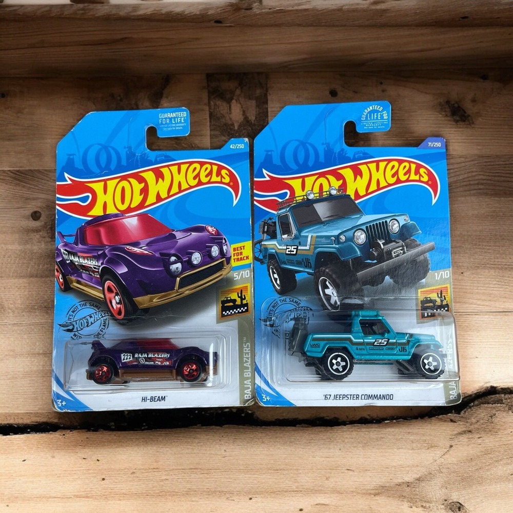 Hotwheels Baja Blazers '67 Jeepster Commando & Hi-Beam Diecast